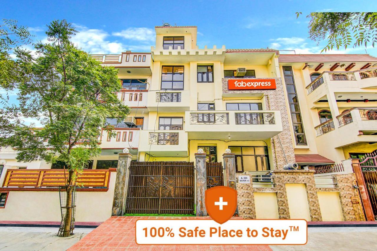 Fabexpress Royal Ashray Hotel Noida Exterior foto